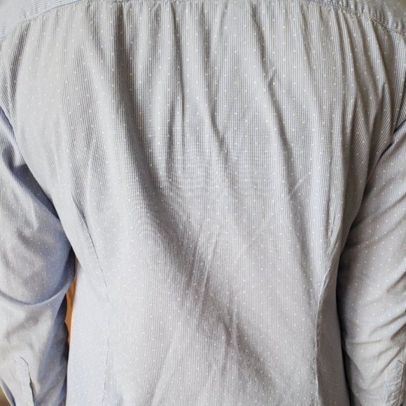 Tommy Hilfiger pleated button up blouse - chambray seersucker - Size L - Picture 16 of 16